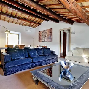 Apartment Piazza Mattei Elegant | Romeloft, Rome
