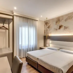 Hotel Flower Garden, Rzym