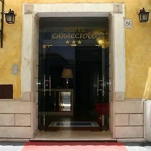 Hotel Caracciolo, Rzym